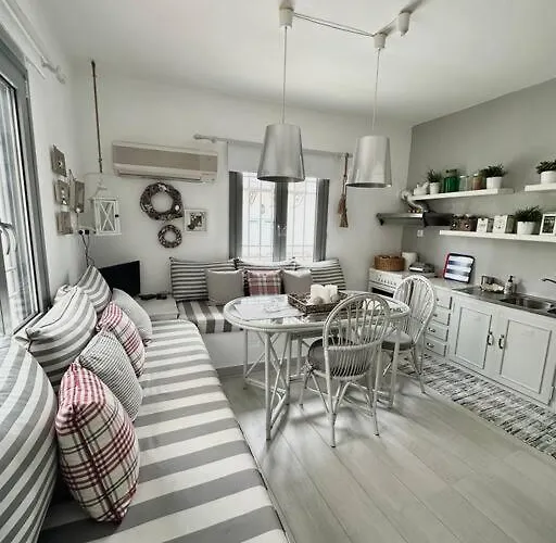 Zoe\'S House